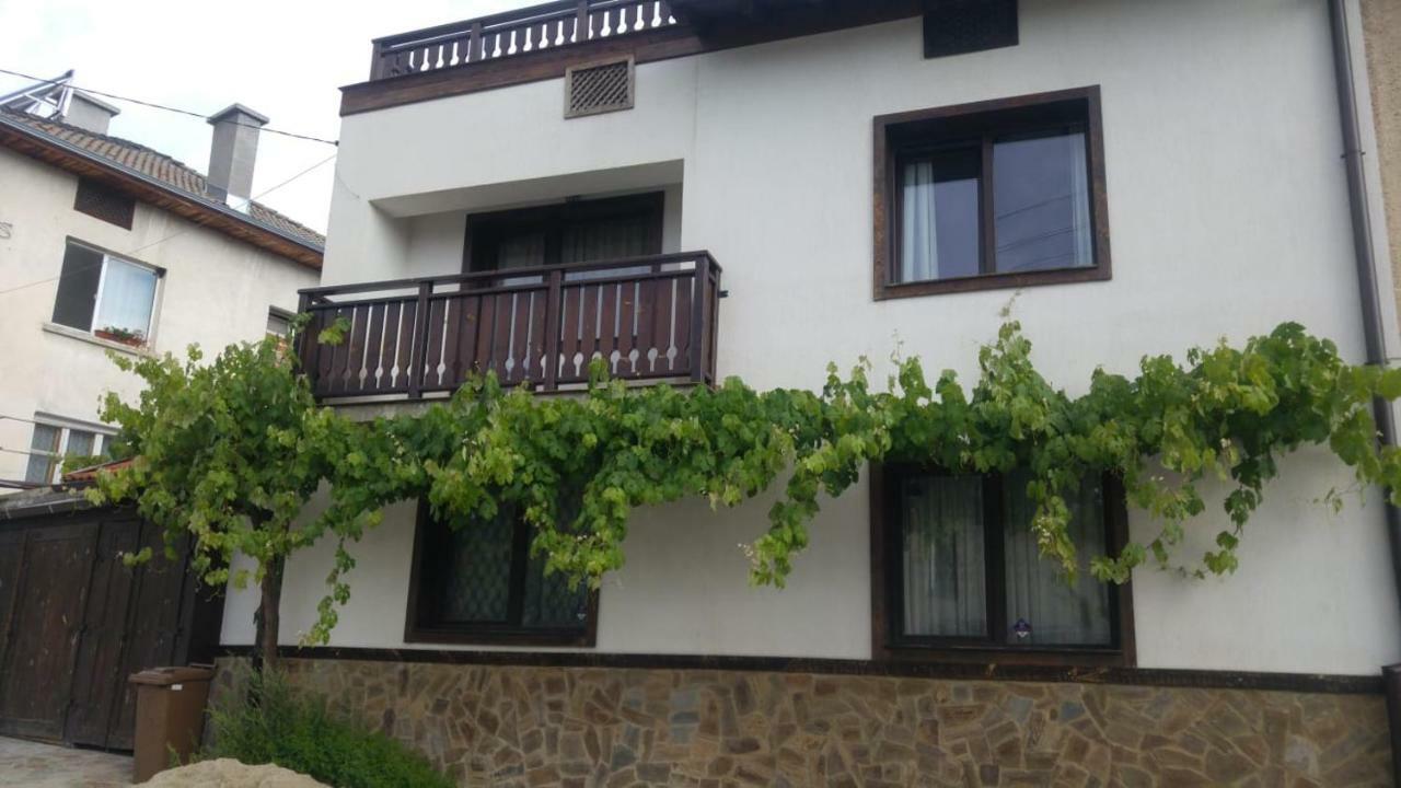 多布里尼什特 Relax酒店 外观 照片
