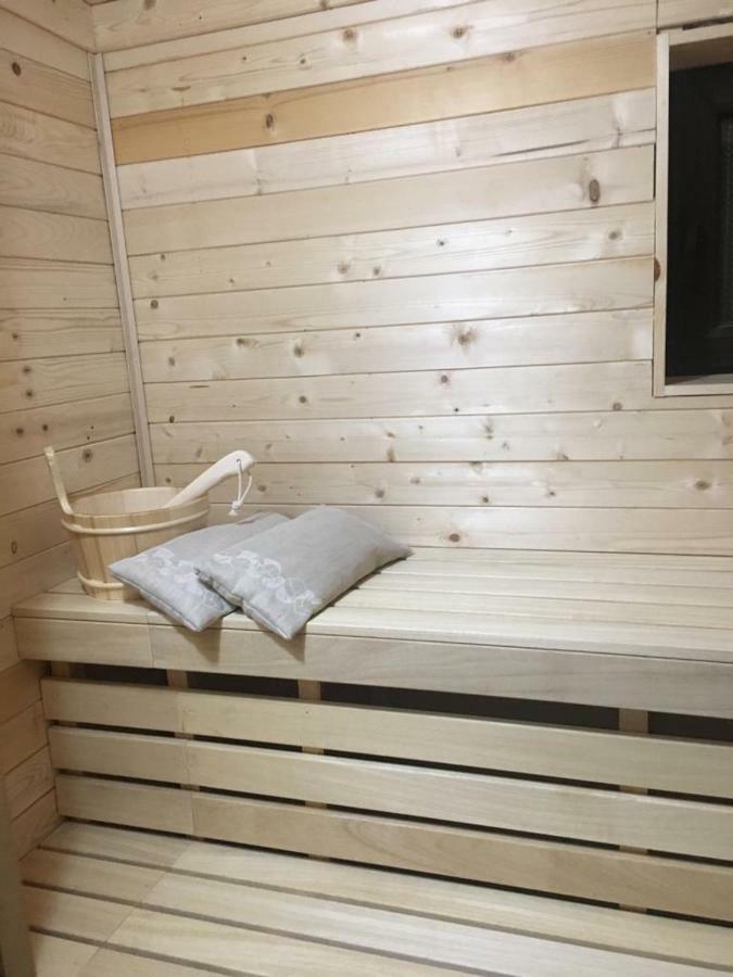 多布里尼什特 Relax酒店 外观 照片